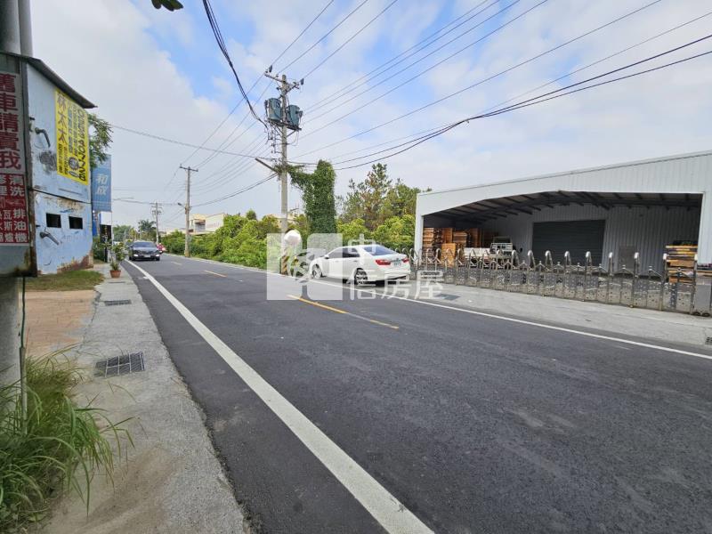 草屯大地坪精品汽車旅館房屋室內格局與周邊環境