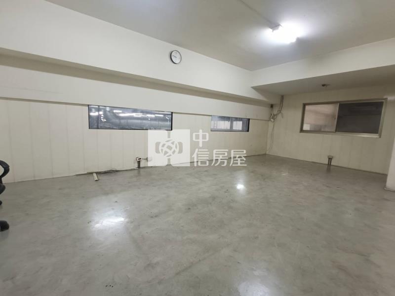 太平@興旺發大財@永豐路.三照廠房.有500坪.建坪可使用.超大面寬.20米路.貨櫃車可達.歡迎鑑賞房屋室內格局與周邊環境