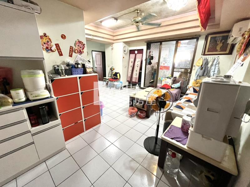 (愛丁堡王宮)塗城商圈正三房車位大陽台房屋室內格局與周邊環境