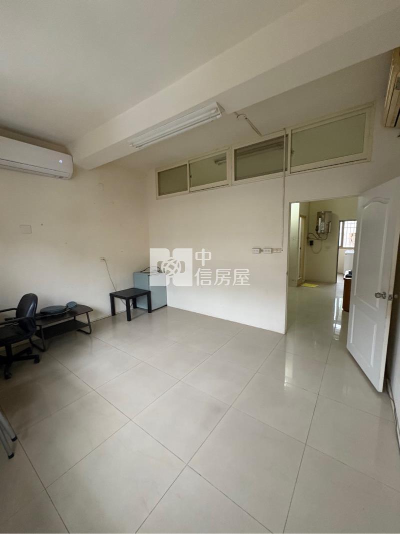 嶺東精科園區黃金透店房屋室內格局與周邊環境