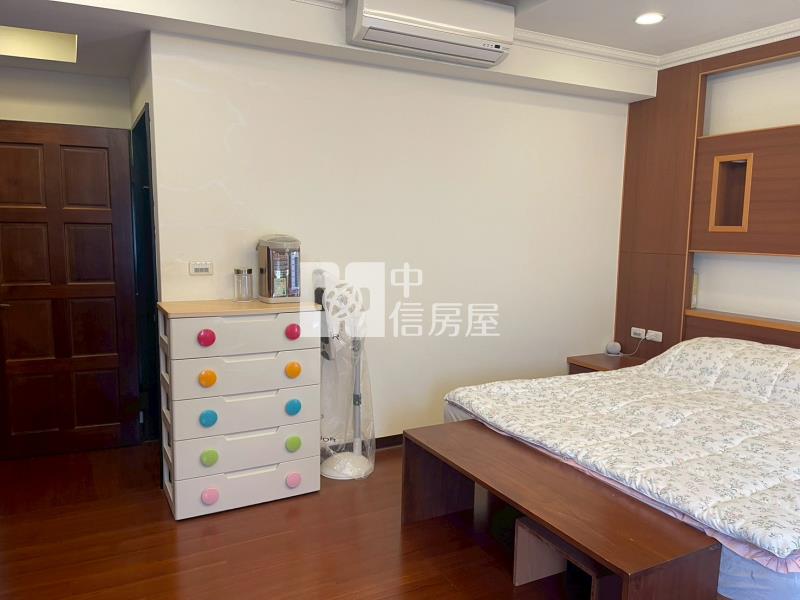 文化國小旁三車位別墅房屋室內格局與周邊環境