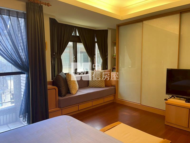 文化國小旁三車位別墅房屋室內格局與周邊環境