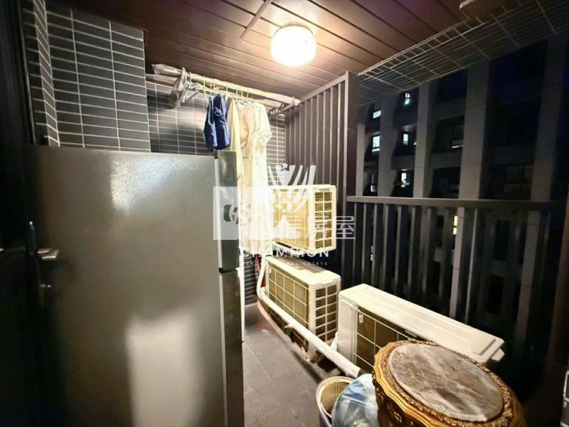 新橫濱歐風城堡玄關兩房車房屋室內格局與周邊環境