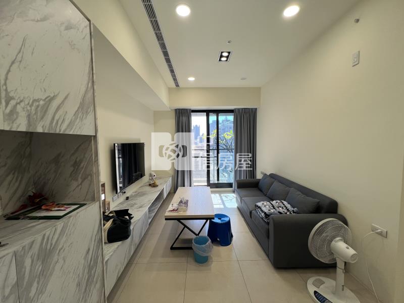 國雄文心一號三房平車房屋室內格局與周邊環境