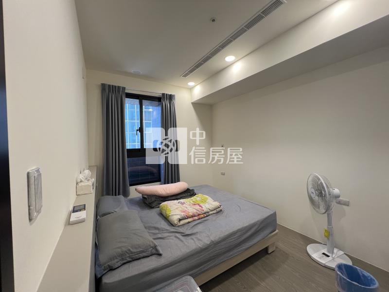 國雄文心一號三房平車房屋室內格局與周邊環境