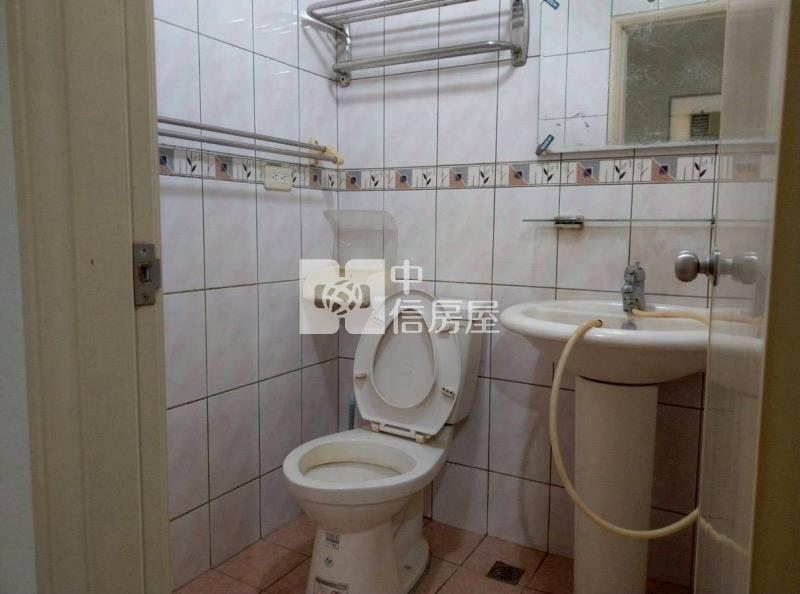 近勤益8套房收租透天房屋室內格局與周邊環境