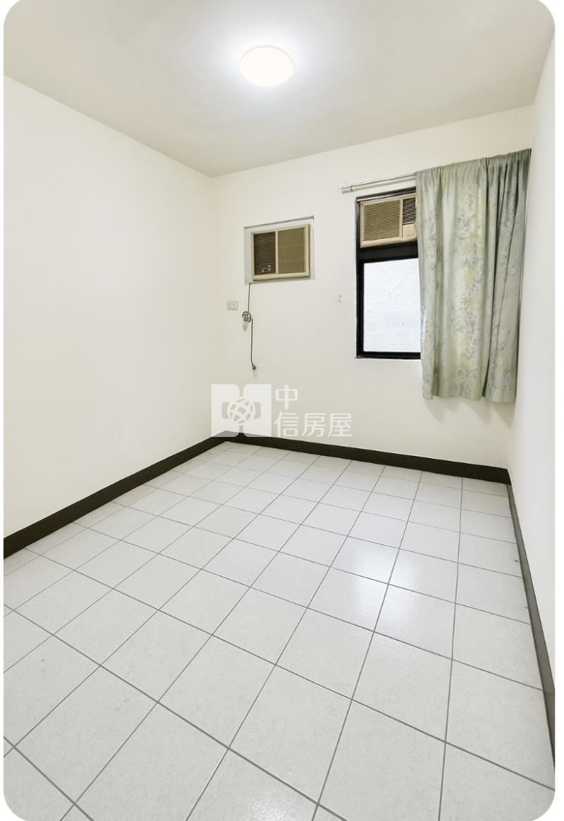 南勢重劃區稀有美別墅房屋室內格局與周邊環境