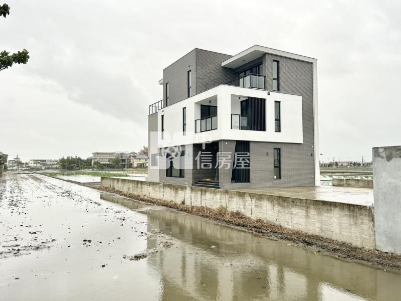 壯圍近中道百坪質感電梯農舍房屋室內格局與周邊環境