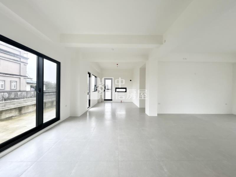 壯圍近中道百坪質感電梯農舍房屋室內格局與周邊環境