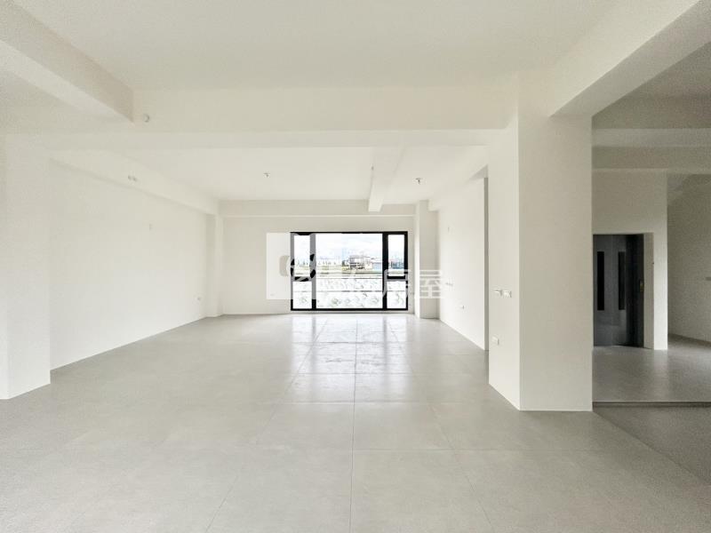 壯圍近中道百坪質感電梯農舍房屋室內格局與周邊環境