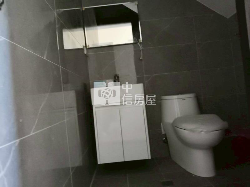 南投八卦路旁車庫別墅房屋室內格局與周邊環境