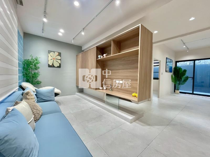 民雄超值大面寬車墅房屋室內格局與周邊環境