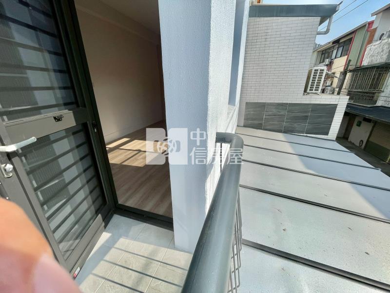 民雄超值大面寬車墅房屋室內格局與周邊環境