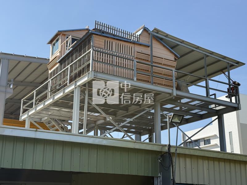 鳳山公園用地已搭鐵皮屋房屋室內格局與周邊環境