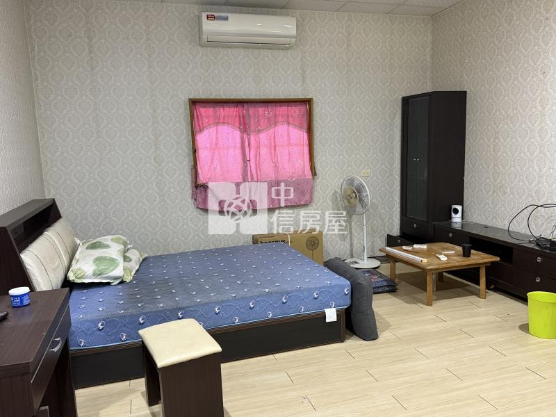 鳳山公園用地已搭鐵皮屋房屋室內格局與周邊環境