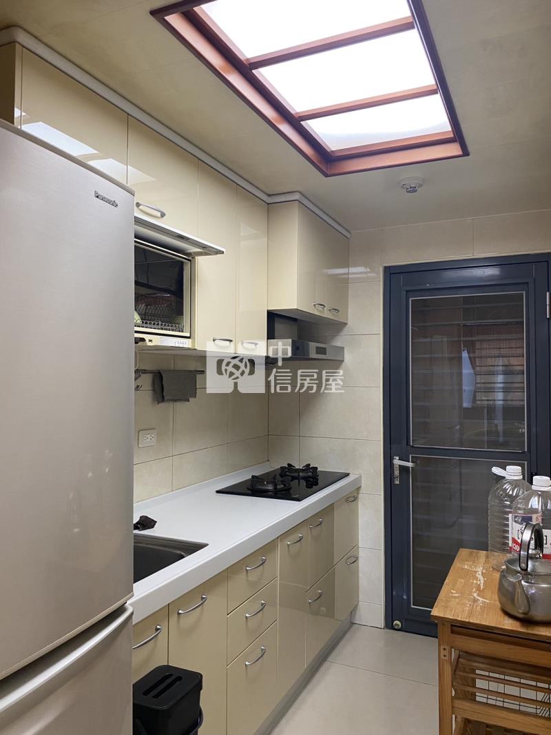 綠意綠景電梯三房+坡平車位房屋室內格局與周邊環境