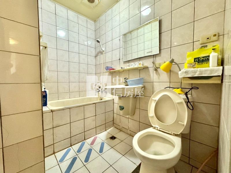 東區視野戶電梯2房房屋室內格局與周邊環境