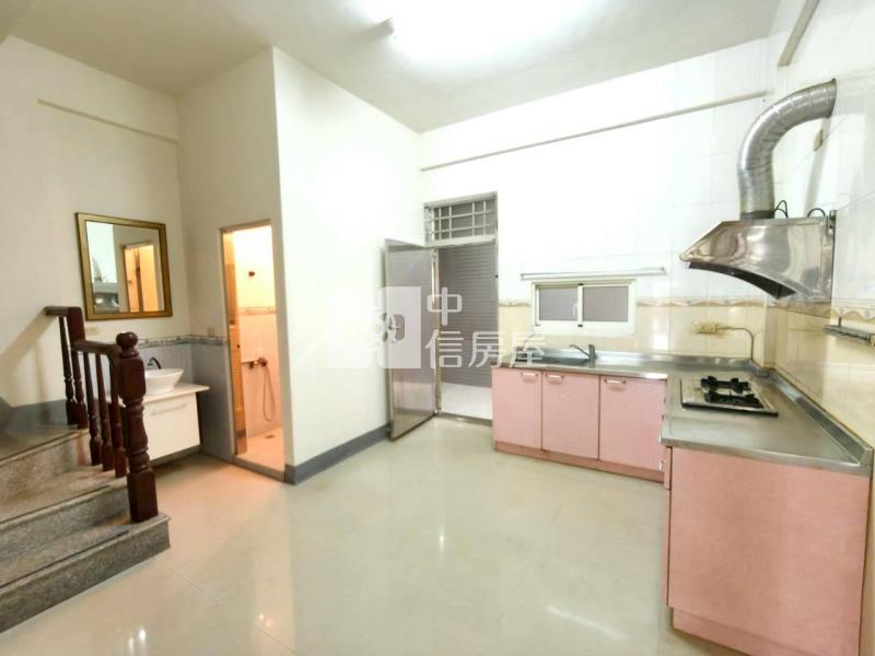 斗六重光路大地坪美別墅房屋室內格局與周邊環境