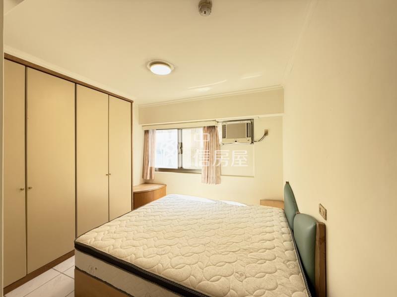 西區忠孝國小採光美三房平車（專任）房屋室內格局與周邊環境