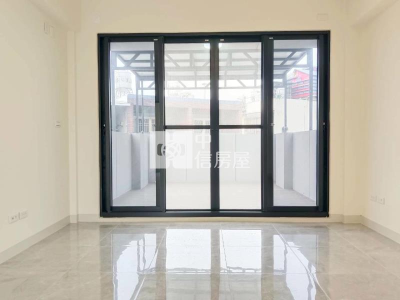 仁武全新大地坪車墅房屋室內格局與周邊環境