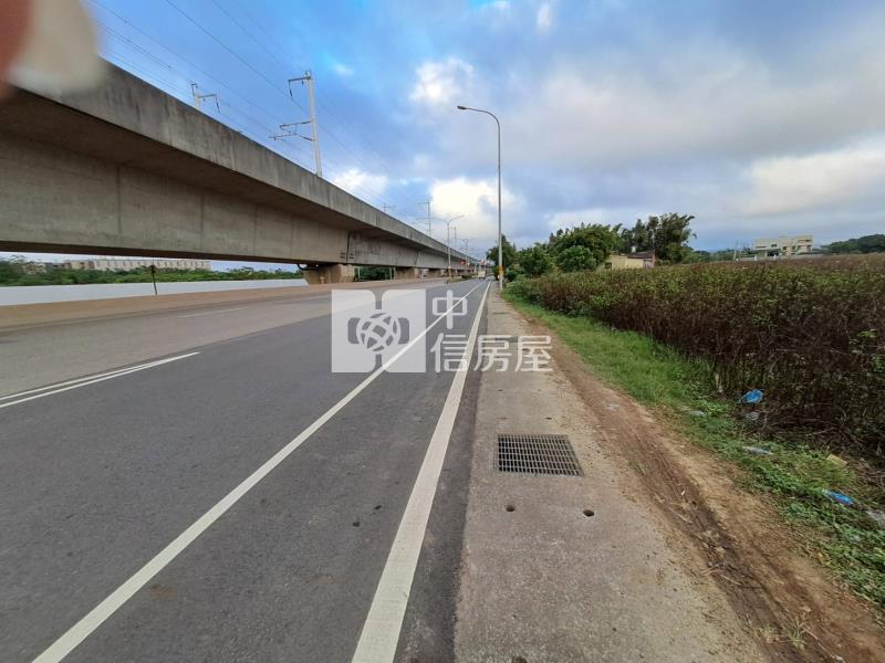 正40米路倉儲.物流+(鋼構建照)交通用地房屋室內格局與周邊環境