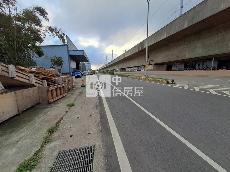 正40米路倉儲.物流+(鋼構建照)交通用地房屋室內格局與周邊環境