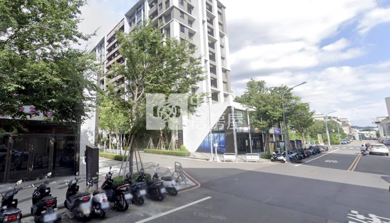 獨棟黃金店面房屋室內格局與周邊環境