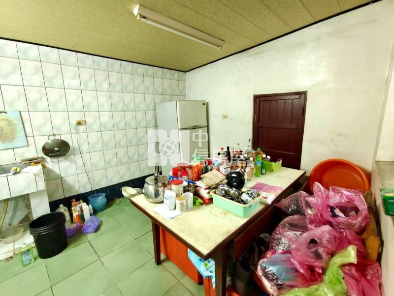 內壢精華地段忠孝商圈三角窗透店房屋室內格局與周邊環境