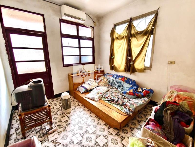 內壢精華地段忠孝商圈三角窗透店房屋室內格局與周邊環境