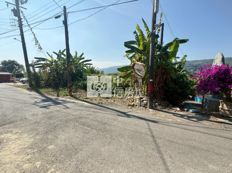 近大崗山鄰8米路美農地房屋室內格局與周邊環境