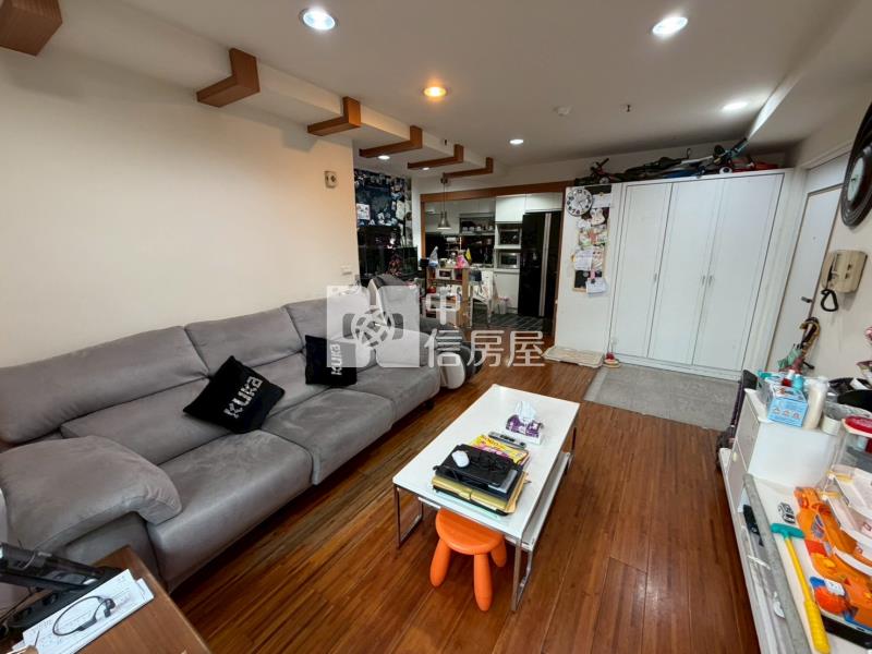 SOGO商圈裝潢美三房車位房屋室內格局與周邊環境