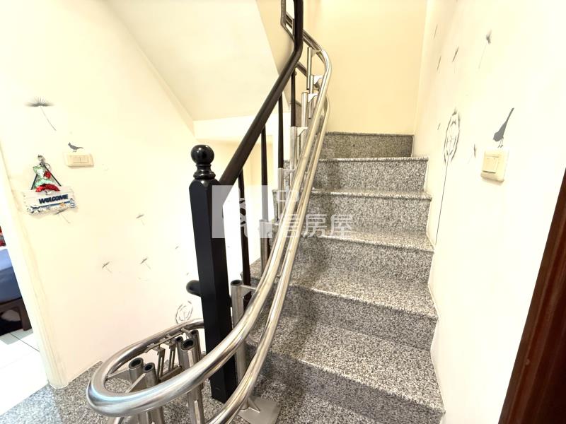 11期大毅時代雙車美墅（專任）房屋室內格局與周邊環境