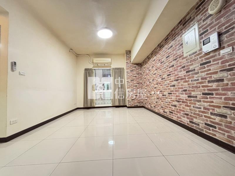 法國之星3房車房屋室內格局與周邊環境