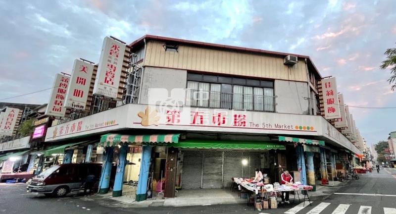 學區精裝視野戶美套房屋室內格局與周邊環境