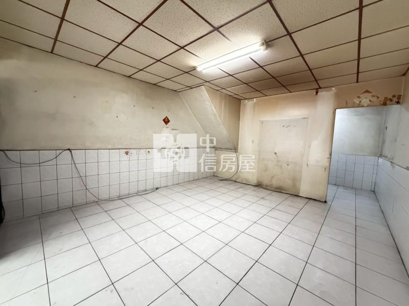 金世界透天房屋室內格局與周邊環境