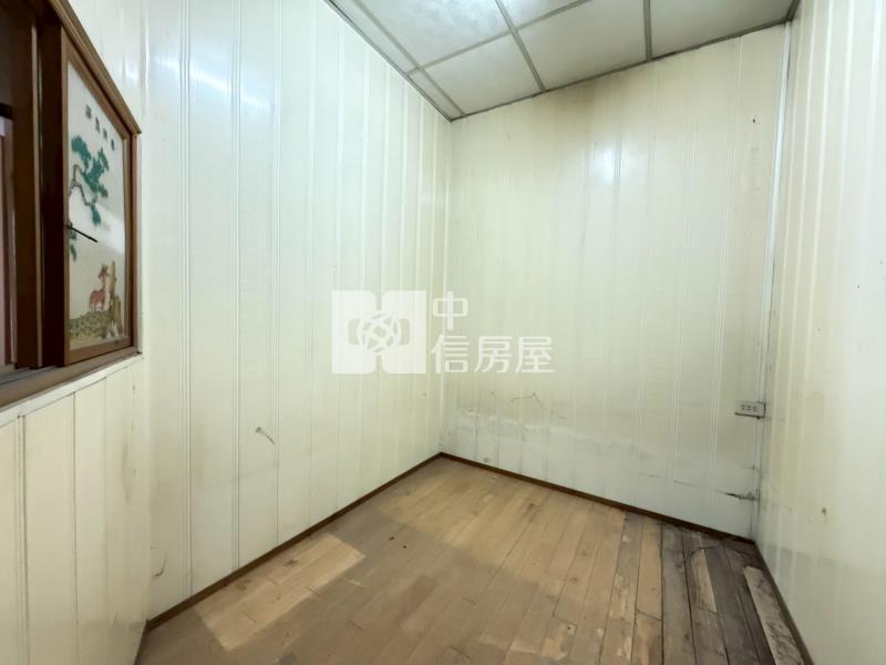 金世界透天房屋室內格局與周邊環境