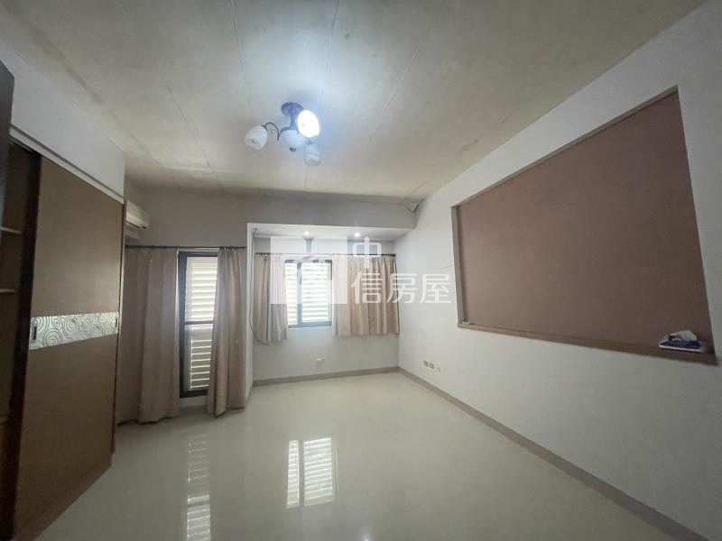 413冬山光明路邊間別墅房屋室內格局與周邊環境