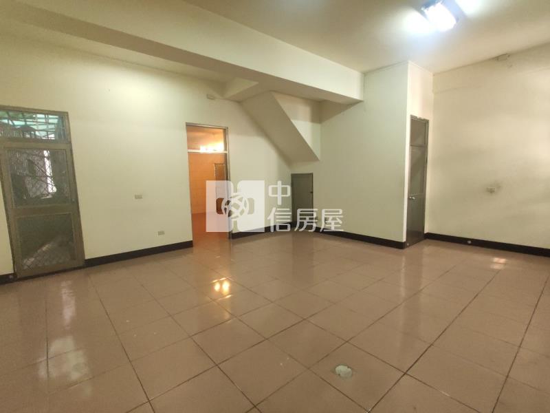 【安家】專任-中壢後站9米2大面寬透店房屋室內格局與周邊環境