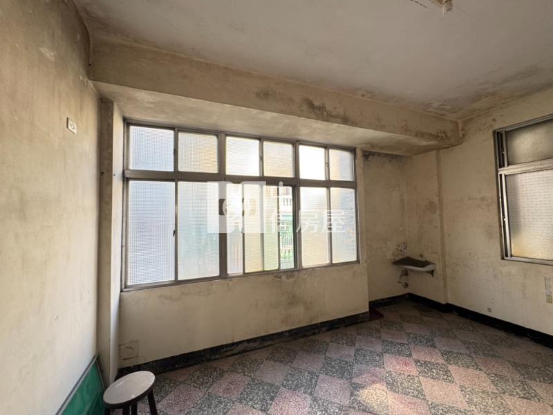 近捷運G04美透天房屋室內格局與周邊環境