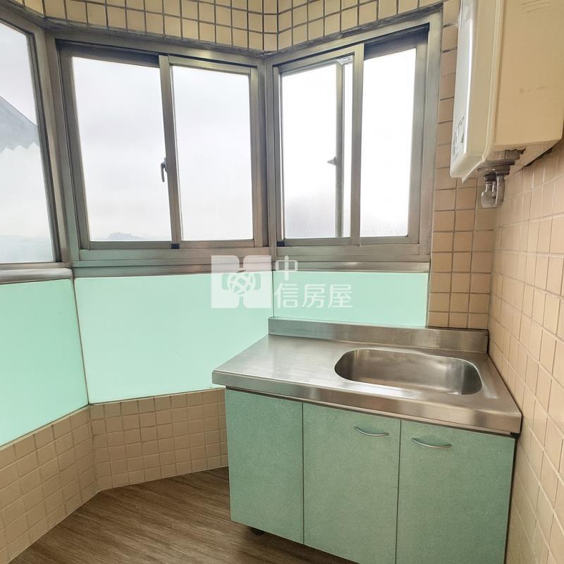 天驕社區套房房屋室內格局與周邊環境