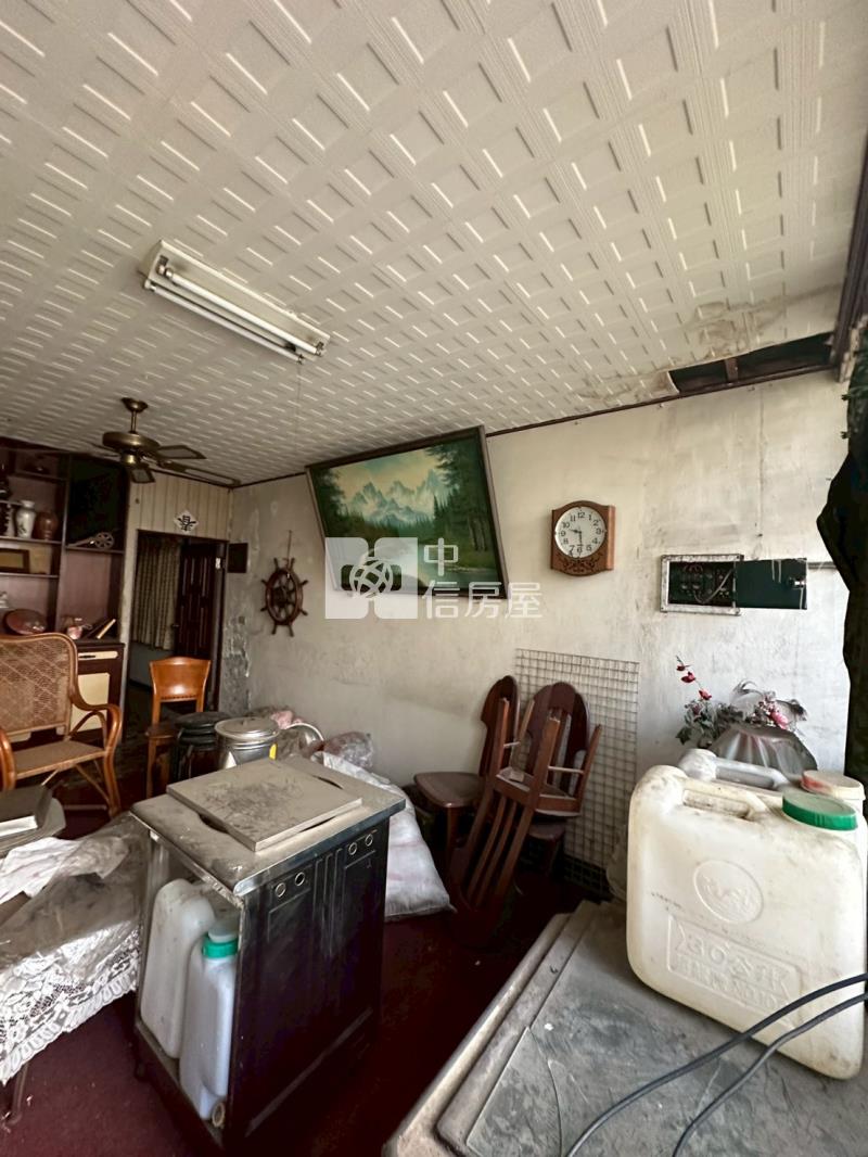 平鎮家樂福中豐路山頂段透店房屋室內格局與周邊環境