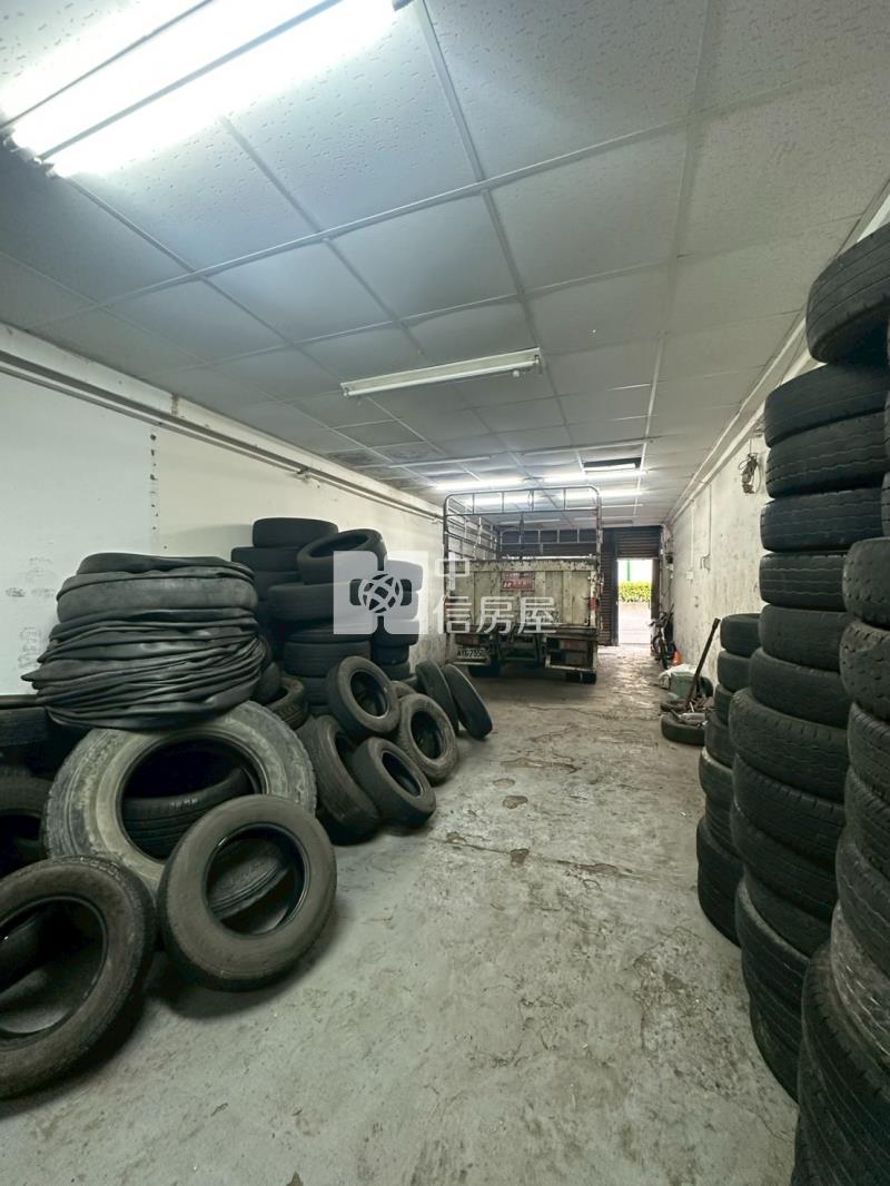 平鎮家樂福中豐路山頂段透店房屋室內格局與周邊環境