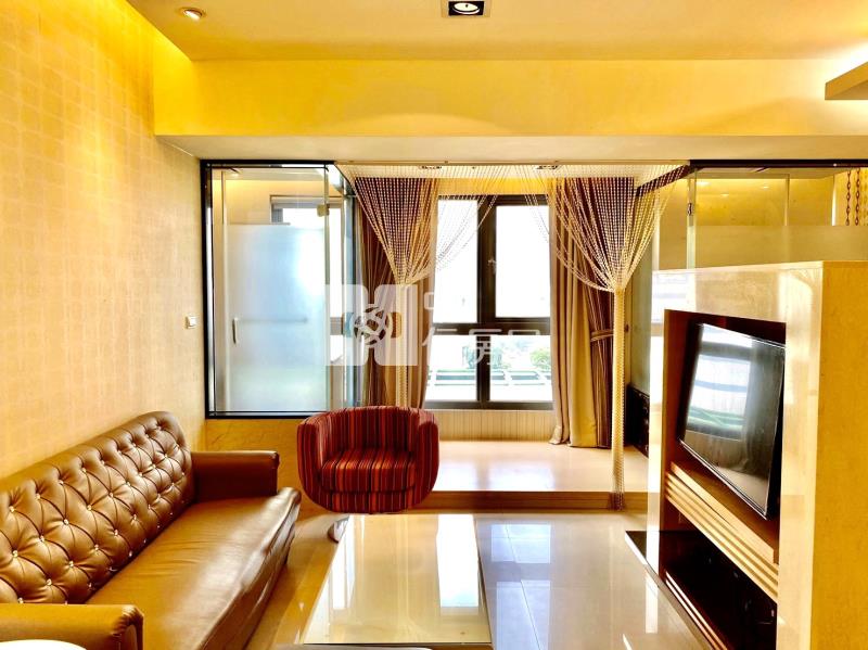 雙捷運世界之心美套房B1大平車房屋室內格局與周邊環境