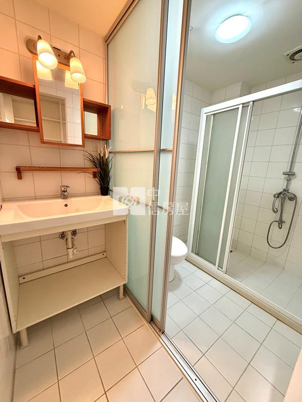 美術館三房平車視野戶房屋室內格局與周邊環境