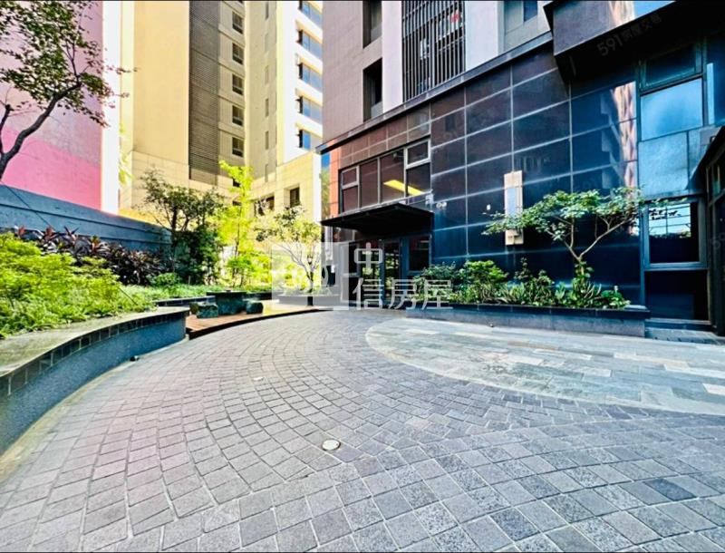 竹南春田賞三套房滿租中房屋室內格局與周邊環境