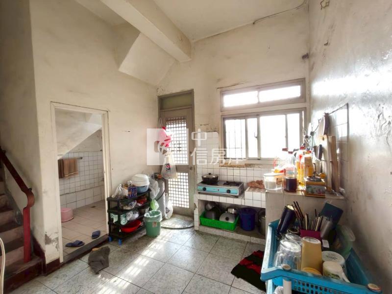 斗六文化路透天房屋室內格局與周邊環境