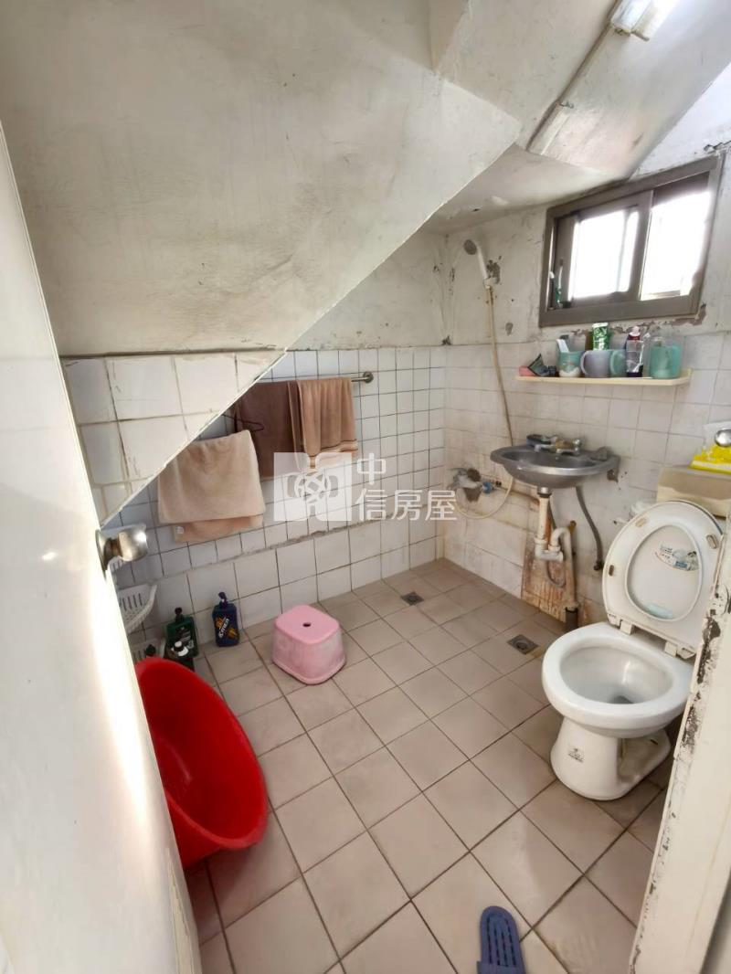 斗六文化路透天房屋室內格局與周邊環境