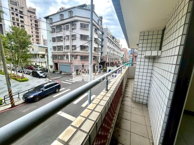 三普冠天下4房雙車房屋室內格局與周邊環境