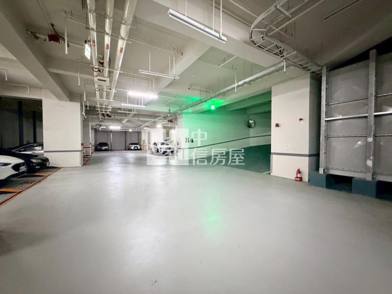 興大國圖館|女王萬歲高樓層兩房附車位房屋室內格局與周邊環境