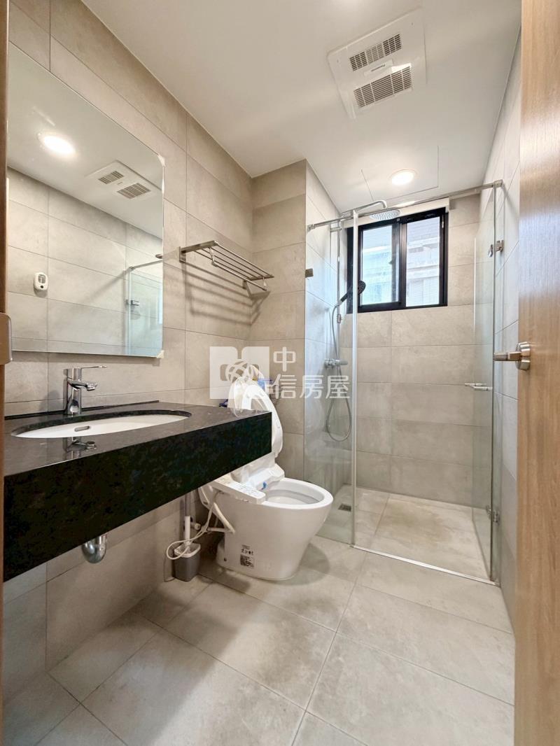 興大國圖館|女王萬歲高樓層兩房附車位房屋室內格局與周邊環境